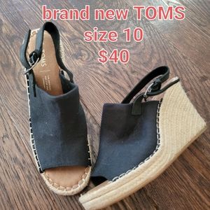 Brand new toms wedges